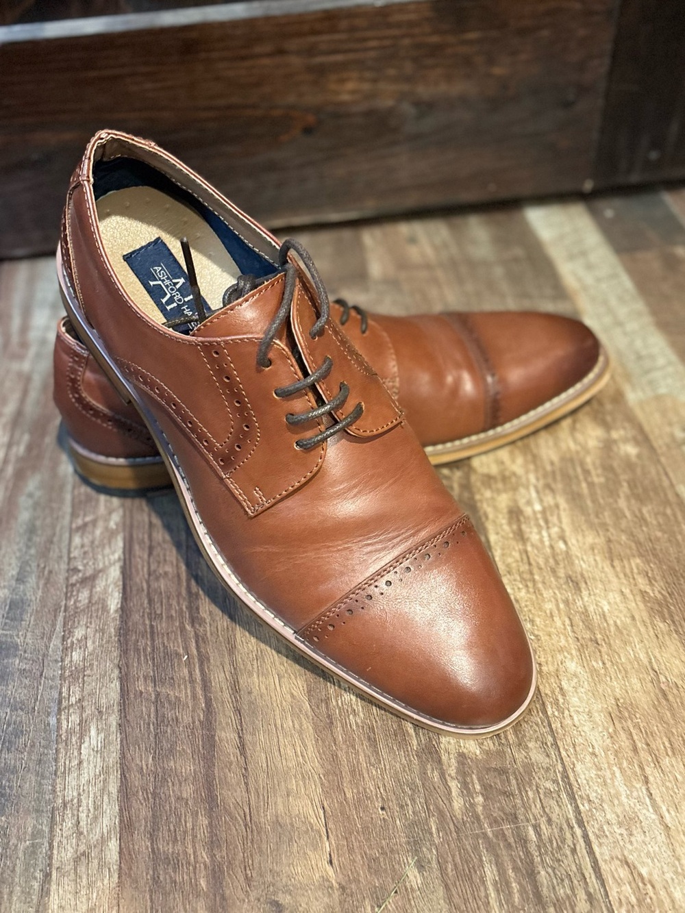 Dress shoes